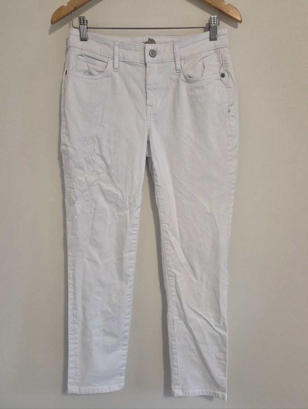Tommy Bahama Hibiscus Blanca Embroidered Slim Boyfriend Jeans